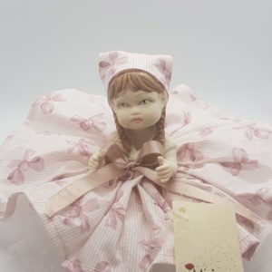 BPC19 - Bambole in porcellana di Capodimonte - Collezione Averla - Mary's  bomboniere